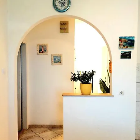 Apartment Luna Baska Voda