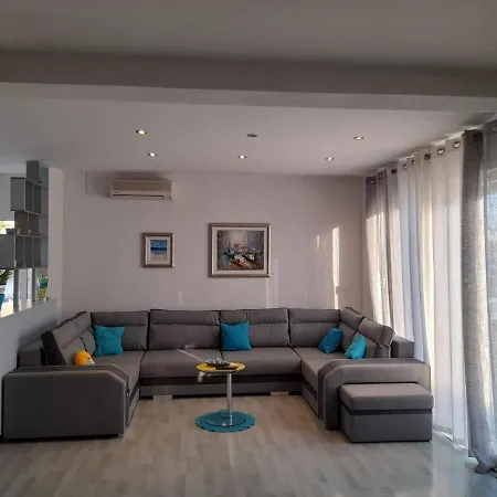 Apartment Luna