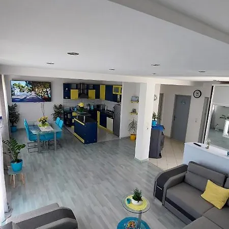 Luna Apartment