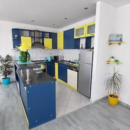 Luna Apartment Baska Voda