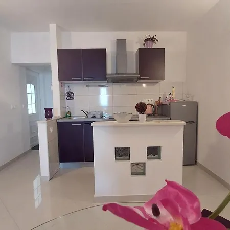 Apartment Luna Baska Voda