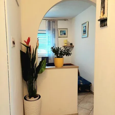 Luna Apartment Baska Voda