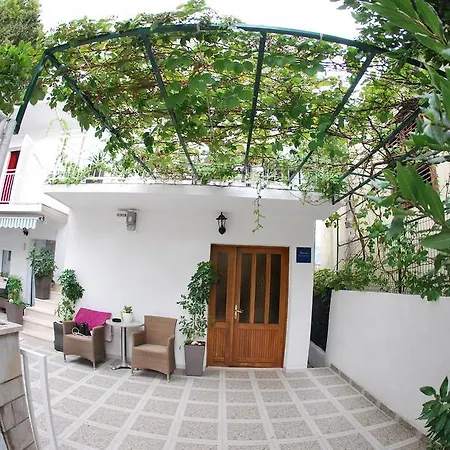 Apartament Luna Baška Voda